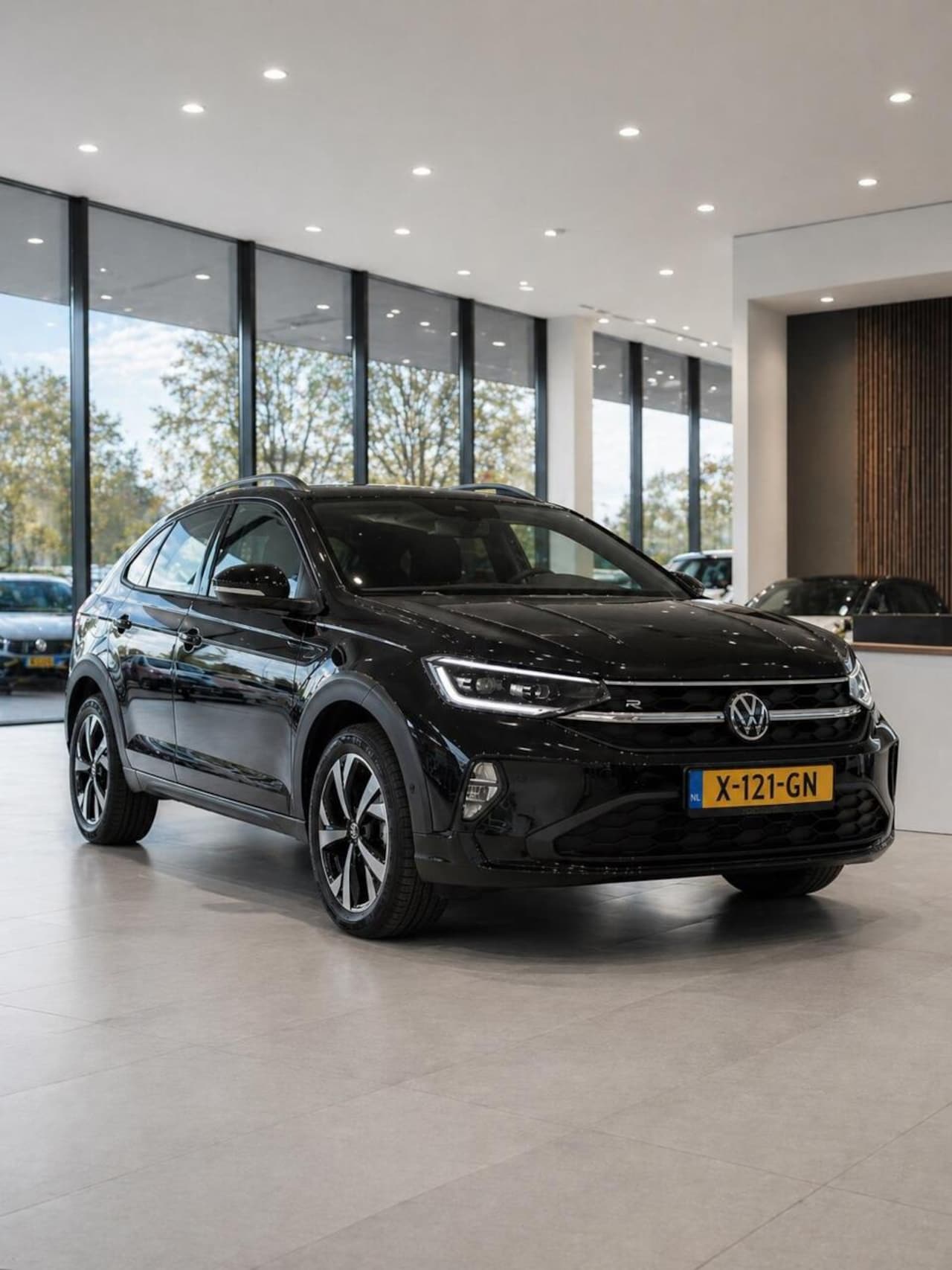 Volkswagen Taigo - 1.0 TSI DSG Style | BTW | IQ.Light | ACC | Travel Assist | CarPlay | Camera | Stoelverwarm - AutoWereld.nl