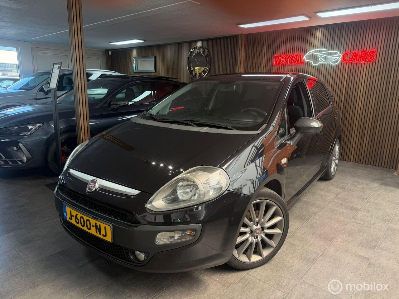 Fiat Punto Evo - 1.4-16V Multiair Emotion/ Navi /Cruise Control - AutoWereld.nl