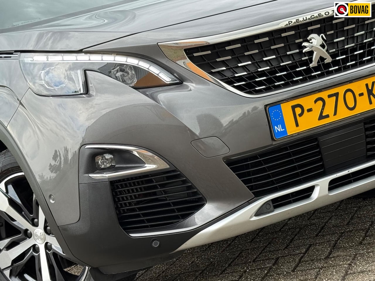 Peugeot 3008 - 1.2 PureTech 130pk GT-Line AUTOMAAT - Gris Platinium - Topstaat - AutoWereld.nl