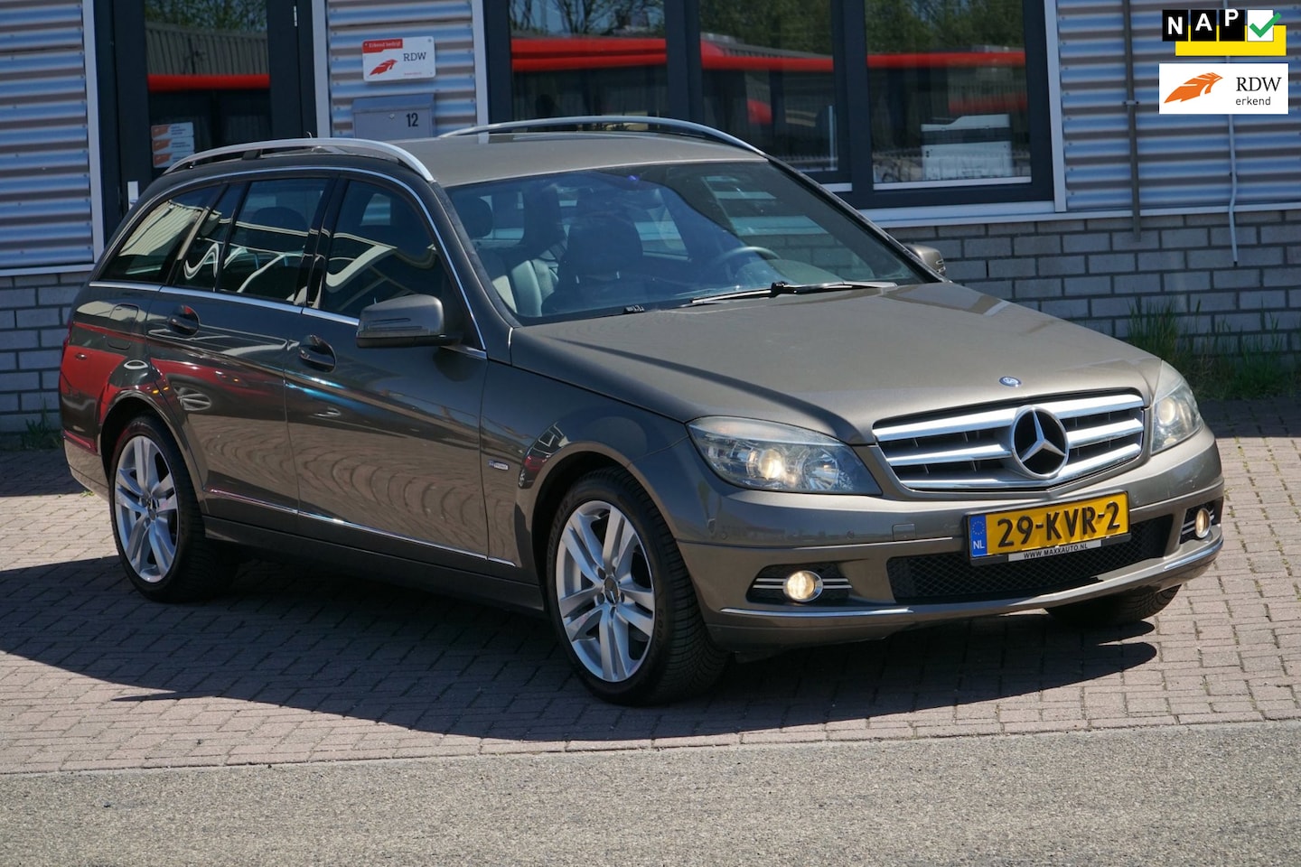 Mercedes-Benz C-klasse Estate - 180 K BlueEFFICIENCY Business Edition Avantgarde 180 K BlueEFFICIENCY Business Edition Avantgarde - AutoWereld.nl