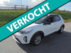 Kia Stonic - Stonic 1.0 GDI MHEV navigatie airco camera 57.000km eerste eigenaar