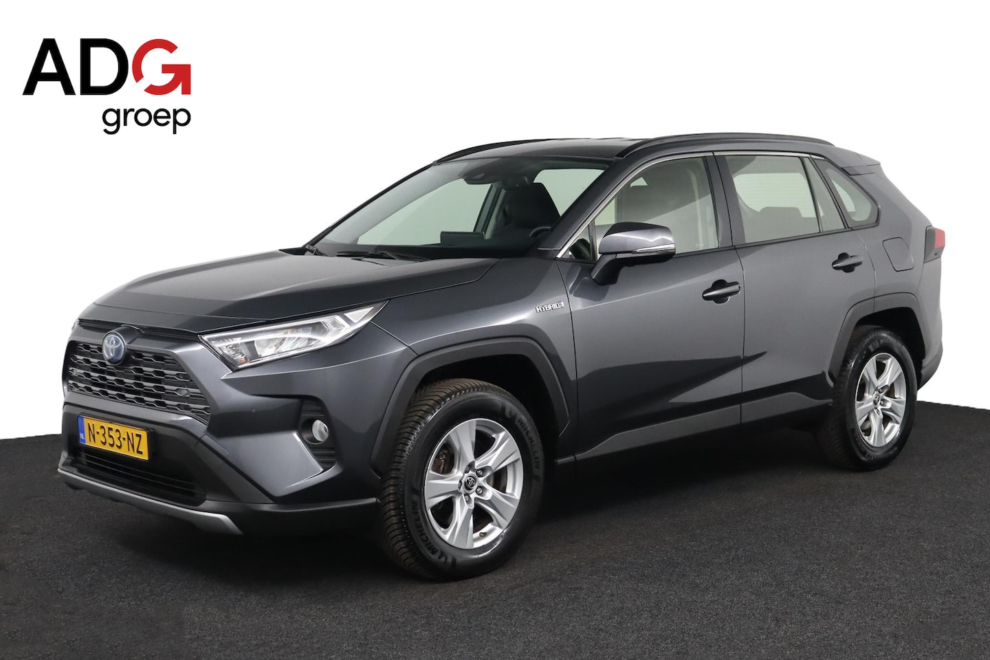 Toyota RAV4 - 2.5 Hybrid Business | Trekhaak | Navigatie | Stoelverwarming | Parkeersensoren | - AutoWereld.nl