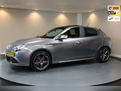 Alfa Romeo Giulietta - 1.4 T Business Executive *Limited Edition No'096* Pack QV Sportiva|Pano|Leer|Cruise|Climat