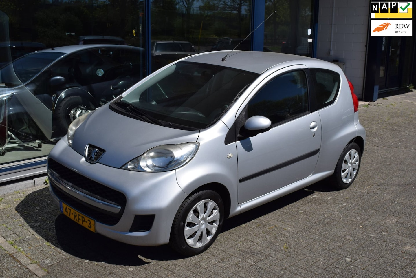 Peugeot 107 - 1.0-12V XS 1.0-12V XS - AutoWereld.nl