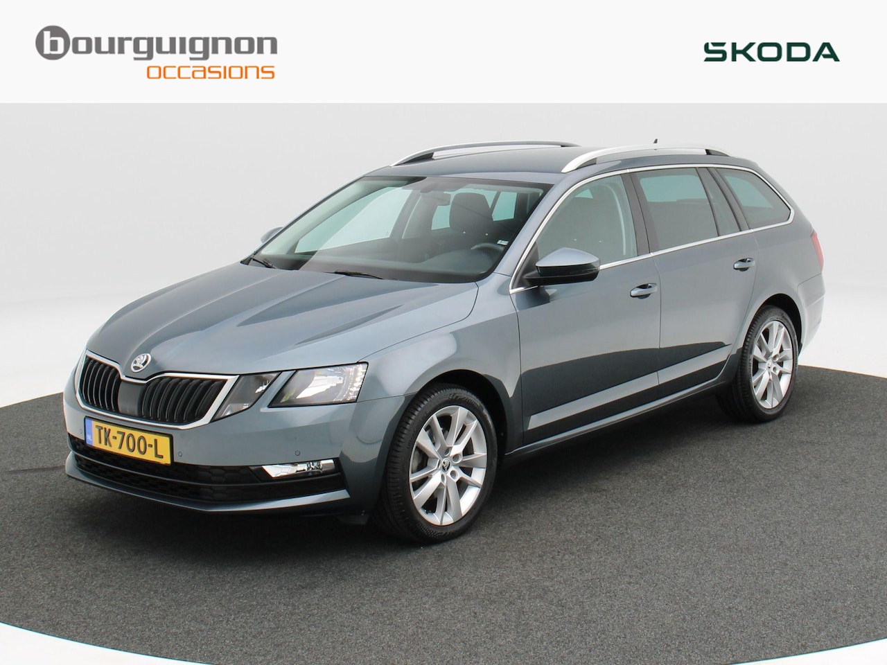 Skoda Octavia Combi - 1.5 TSi 150 Pk Automaat Style Business | Stoelverwarming | Trekhaak | Parkeersensoren | Cl - AutoWereld.nl