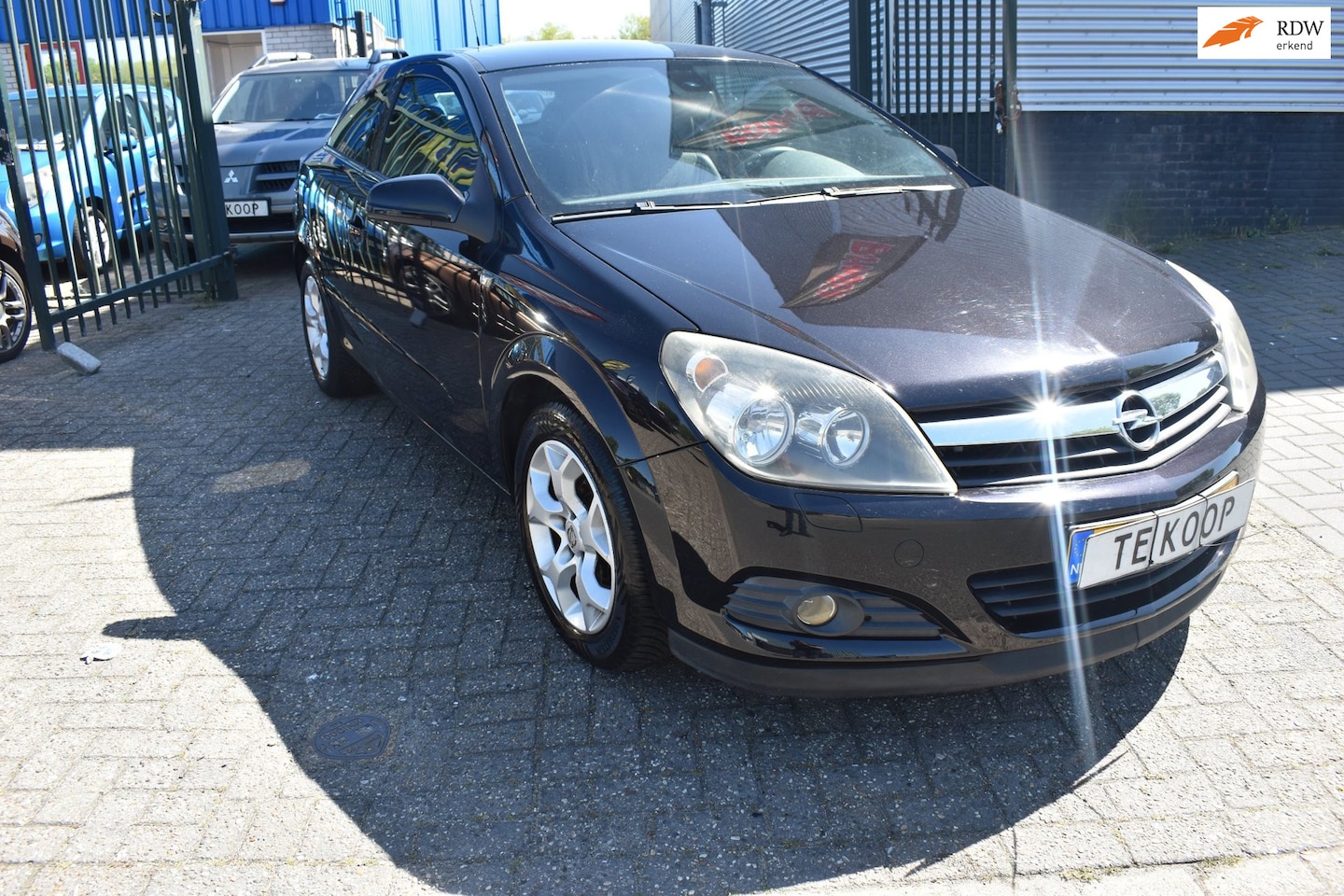 Opel Astra GTC - 1.6 Sport 1.6 Sport - AutoWereld.nl