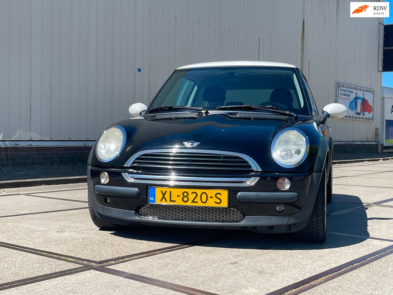 MINI Cooper - Mini 1.6 2004 Airco Zwart - AutoWereld.nl