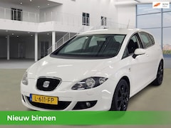 SEAT Leon - 1.4 TSI Active Style 5D Airco Cruisecontrol Parkeersensoren Elek.ramen Velgen Nieuwe APK