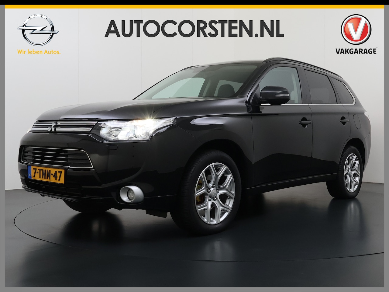 Mitsubishi Outlander - 2.0 PHEV Hybride 4WD Intense+ Camera Ecc Rockford Fosgate®-Audio Cruise Control Bluetooth - AutoWereld.nl