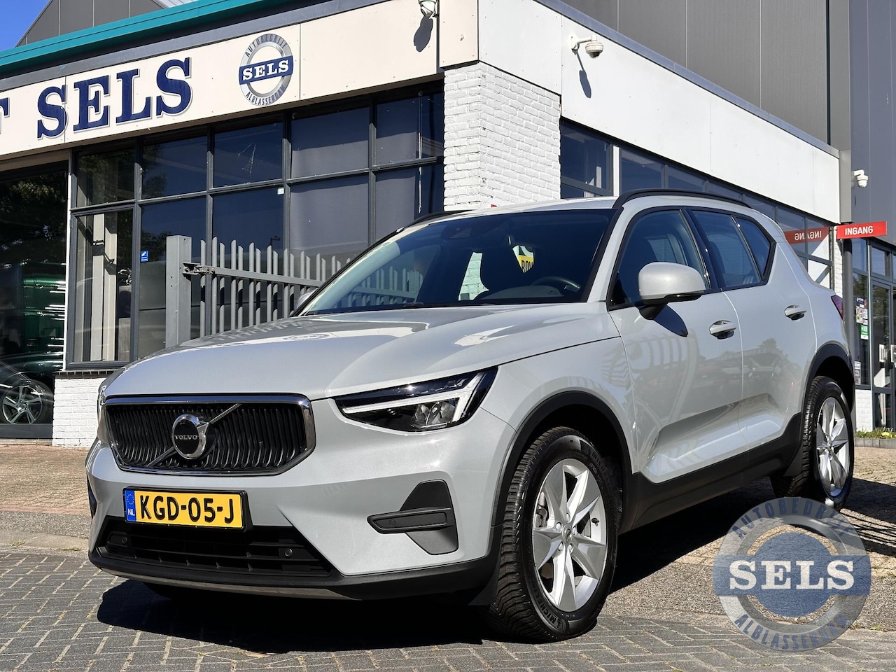 Volvo XC40 - 1.5 T2 Core CARPLAY/LED/AUTOMAAT/STUURVERWARMING - AutoWereld.nl