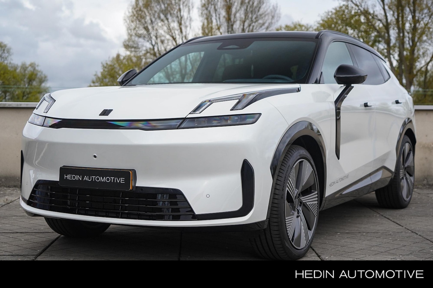 Lynk & Co 08 - 1.5 More | Panoramadak | 360° camera | Stuurverwarming | - AutoWereld.nl