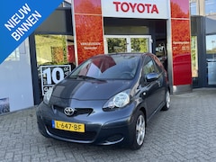 Toyota Aygo - 1.0-12V Access AIRCO LICHTMETALEN VELGEN