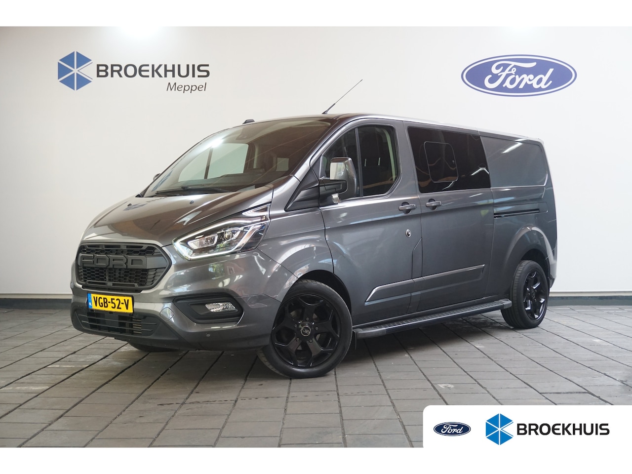 Ford Transit Custom - 300 2.0 TDCI L2H1 Limited DC Automaat | Adaptive Cruise | BLIS | Camera | Winterpakket - AutoWereld.nl
