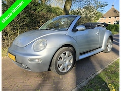 Volkswagen New Beetle Cabriolet - 1.8-5V Turbo Highl