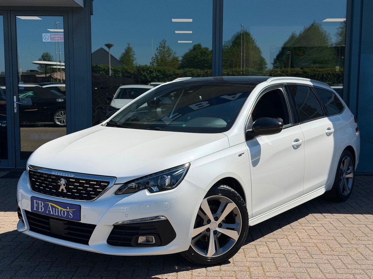 Peugeot 308 SW - 1.2 PureTech GT Airco Lmv Cruise Navi Camera Pano - AutoWereld.nl
