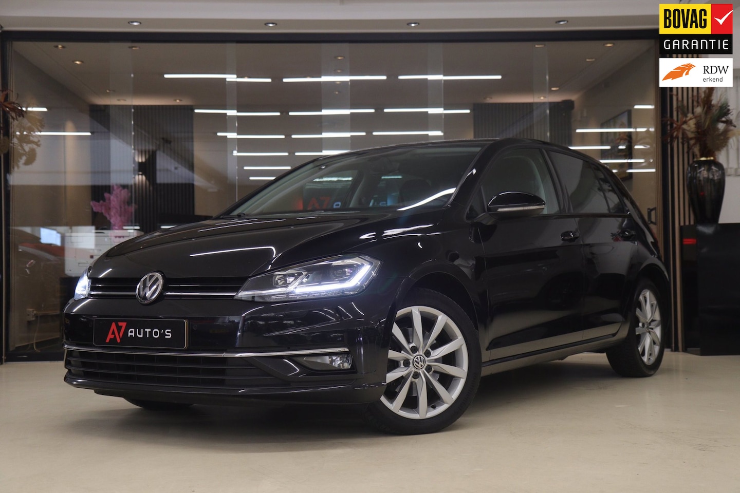 Volkswagen Golf - 1.4 TSI Highline Business Carplay/Cam/Acc/Sfeerver/Stoelver/Vol - AutoWereld.nl