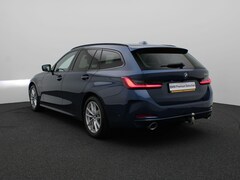BMW 3-serie Touring - 320e Live Cockpit Plus | HIFI | Trekhaak | 17"