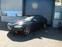 Volvo S40 - 2.0 Limited Edition AIRCO NAVI