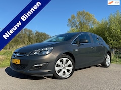 Opel Astra - 1.4 Turbo Blitz | Navi | 2e Eigenaar | Clima | 17" Velgen | BT/AUX/USB | 6 Versnellingen |
