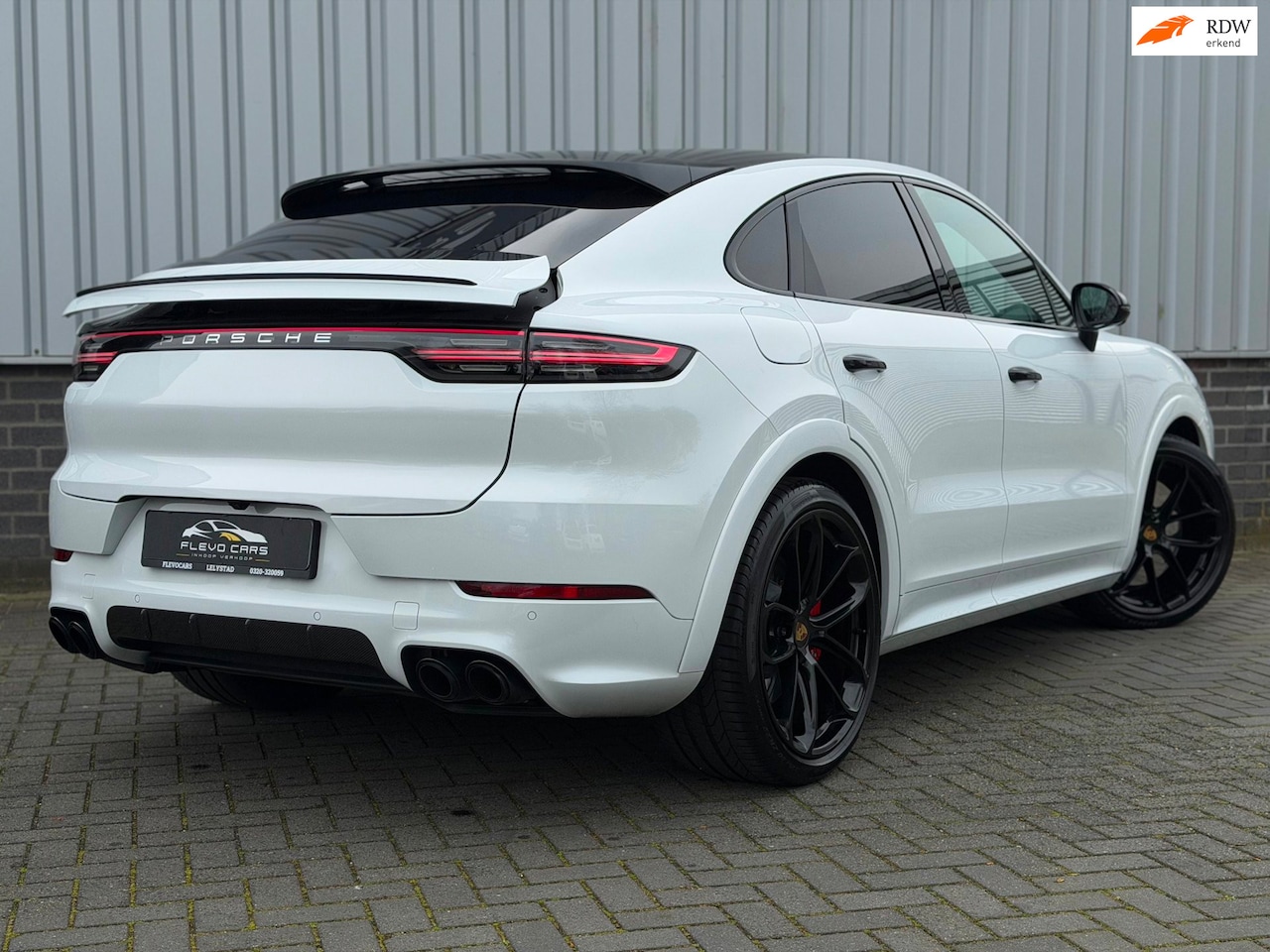 Porsche Cayenne Coupé - 3.0 E-Hybrid |Sport|Burmester|360|Nachtzicht|SoftClose|VOLL!| - AutoWereld.nl