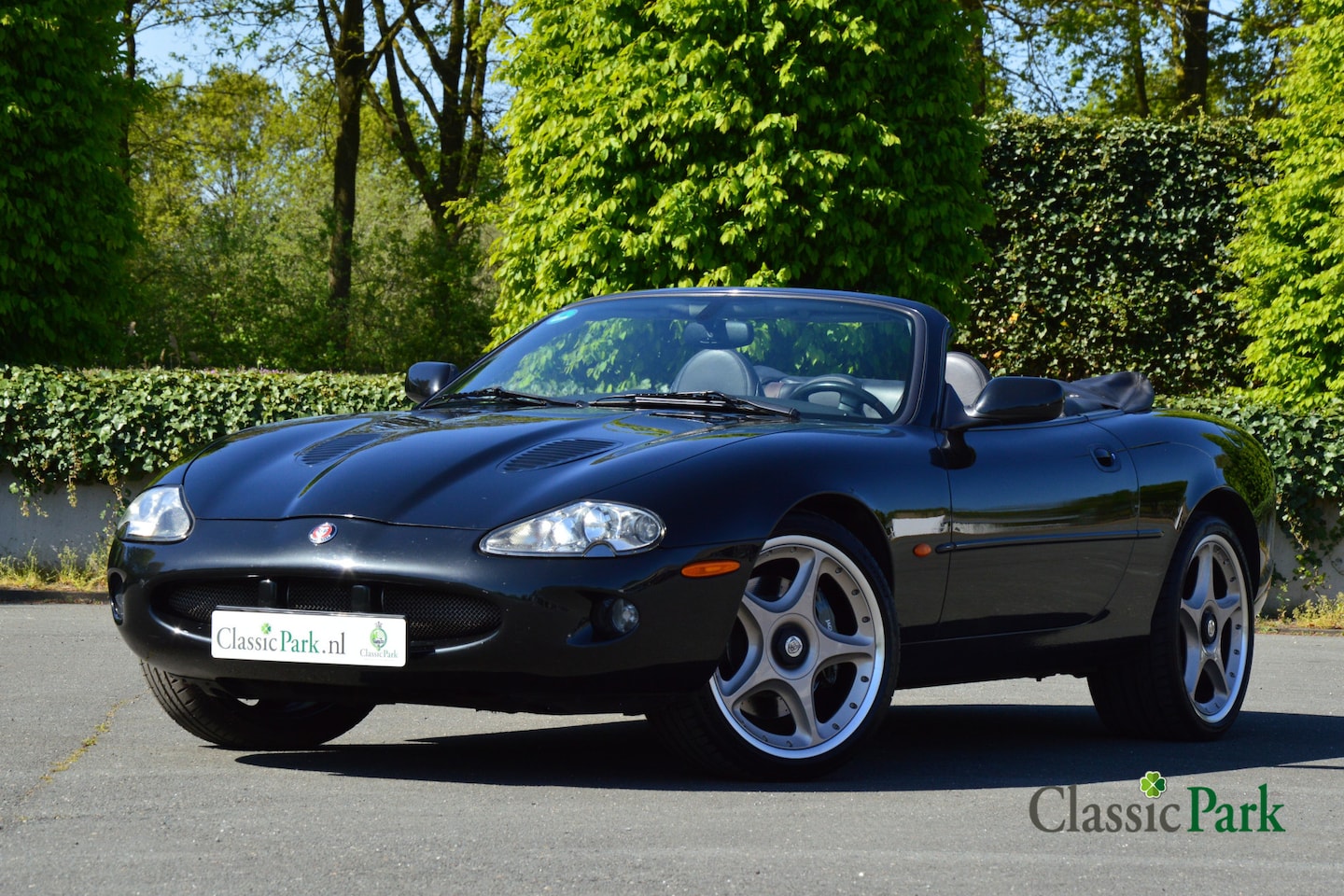 Jaguar XKR - 4.0 V8 Convertible 4.0 V8 Convertible - AutoWereld.nl