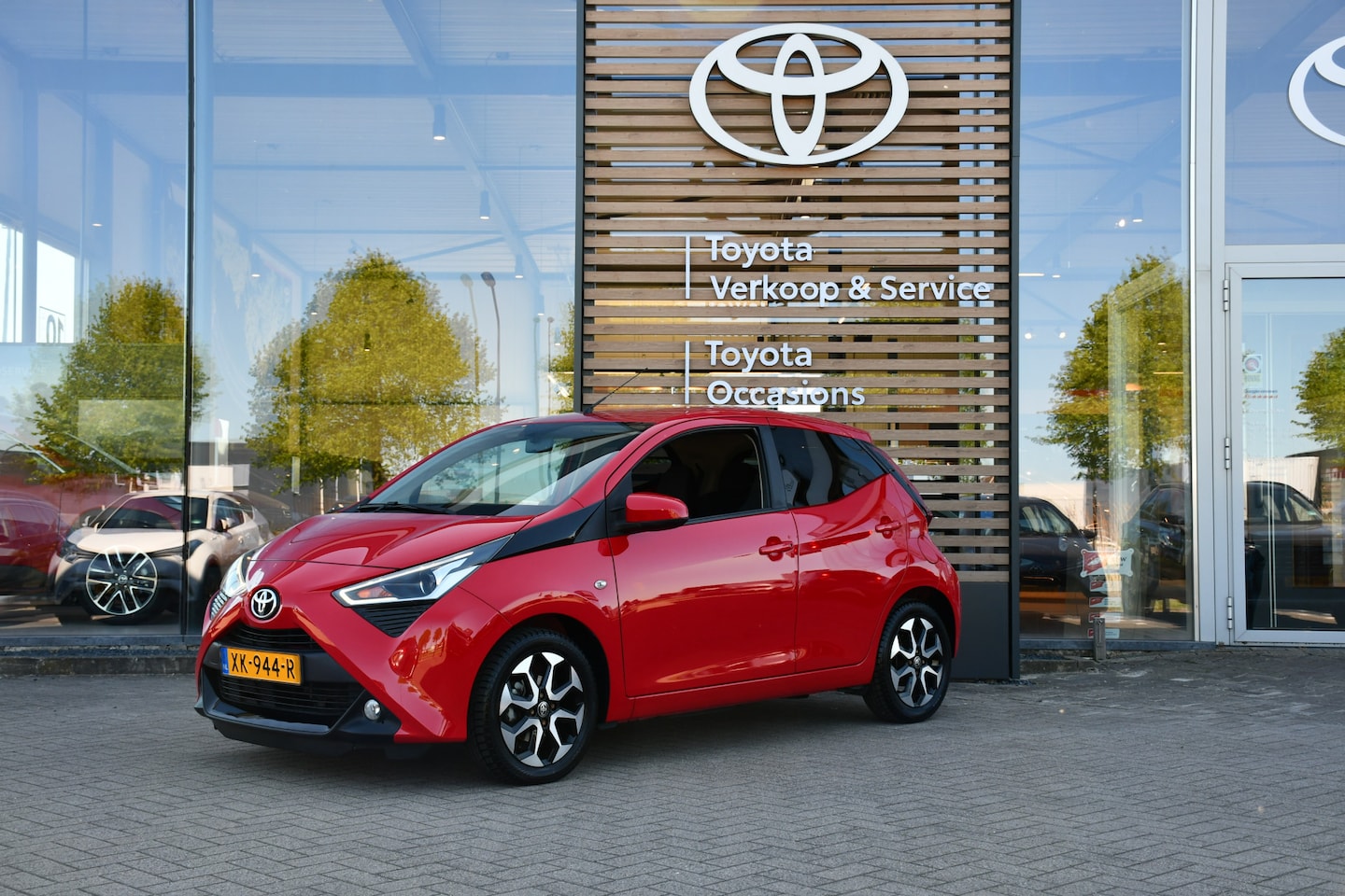 Toyota Aygo - 1.0 VVT-i x-joy 1.0 VVT-i x-joy 5-deurs 72pk - AutoWereld.nl