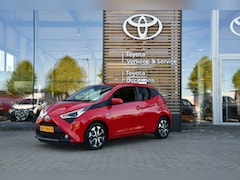 Toyota Aygo - 1.0 VVT-i x-joy 5-deurs 72pk | Climate Control | Lichtmetalen velgen 15" | Achteruitrijcam