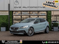 Volvo V40 Cross Country - 1.5 T3 Aut. Momentum | Blis | 18" LMV | Winter Pack