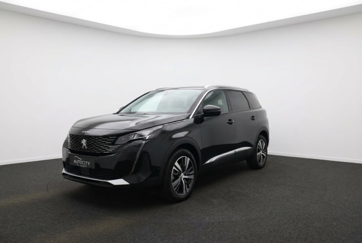 Peugeot 5008 - 1.2 Puretech EAT8 Allure Pack 7p Camera l Navi l Keyless l Blind - AutoWereld.nl