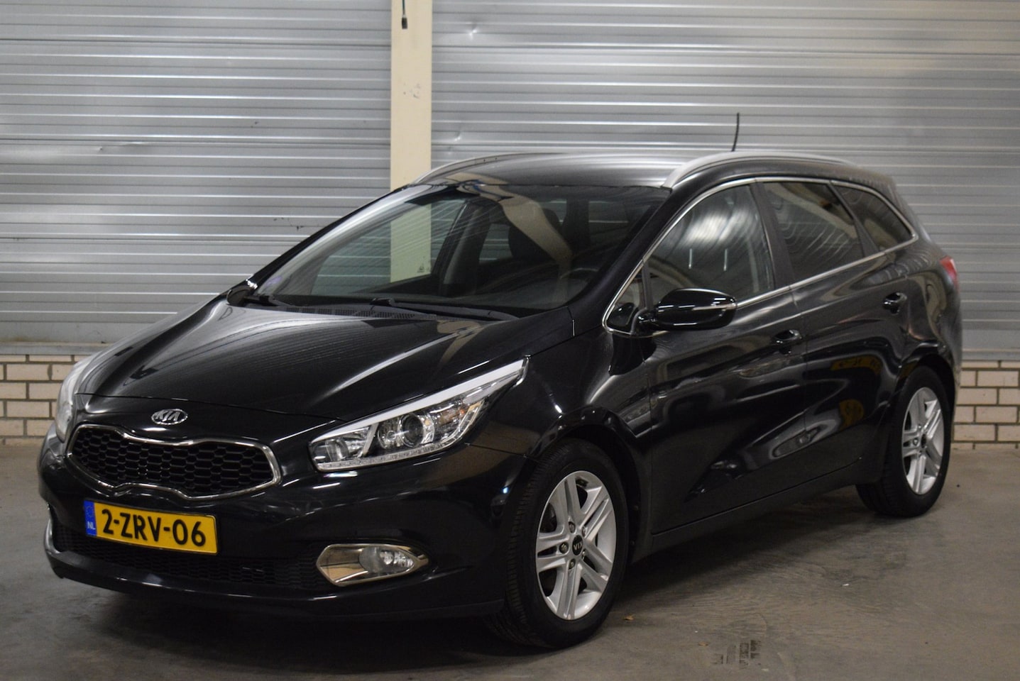 Kia Cee'd Sportswagon - 1.6 GDI BusinessLine + Navigatie|Bluetooth|Camera|Climate Control| - AutoWereld.nl