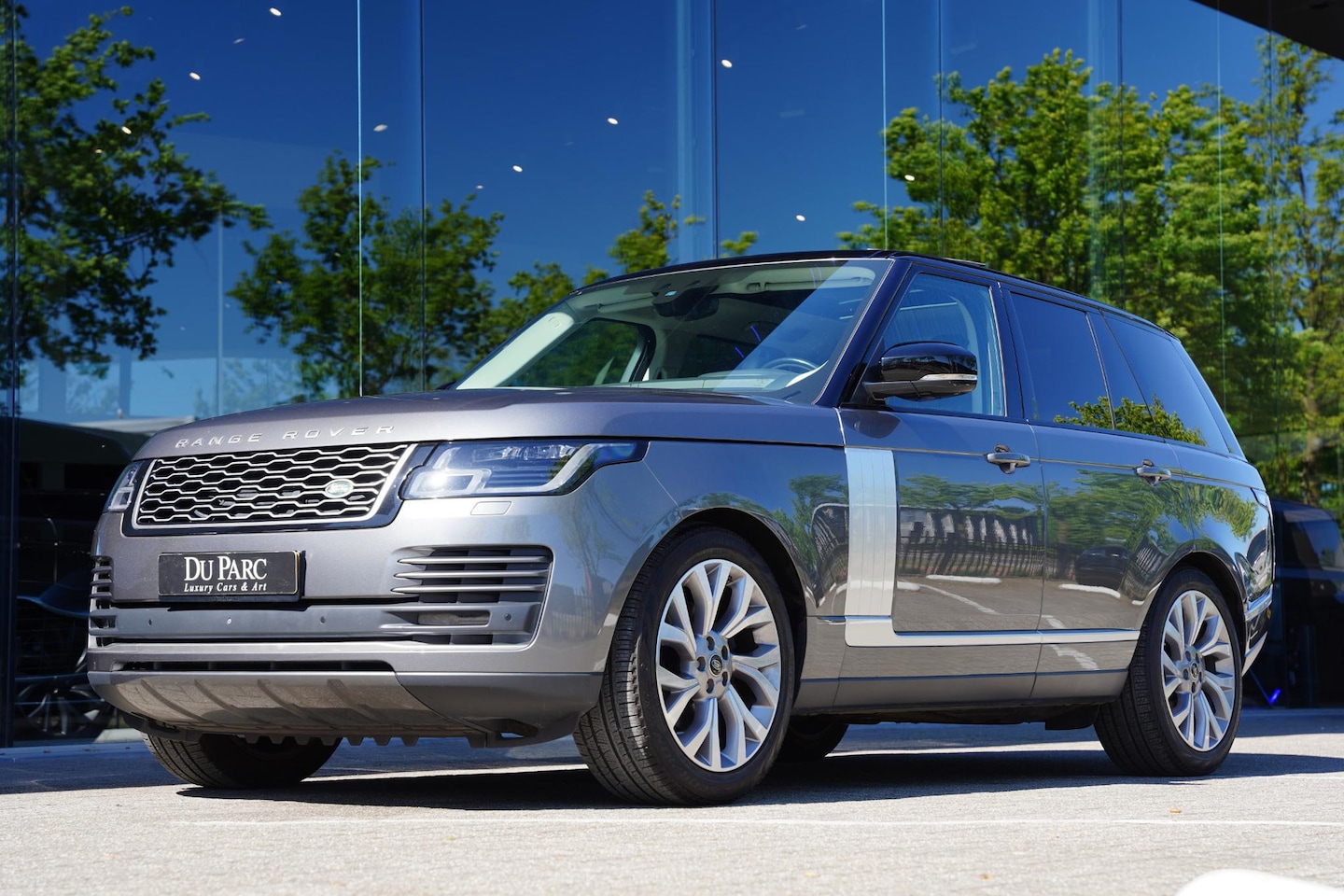 Land Rover Range Rover - 3.0 SDV6 HSE Panoramadak / Meridian / Elek. Trekhaak - AutoWereld.nl