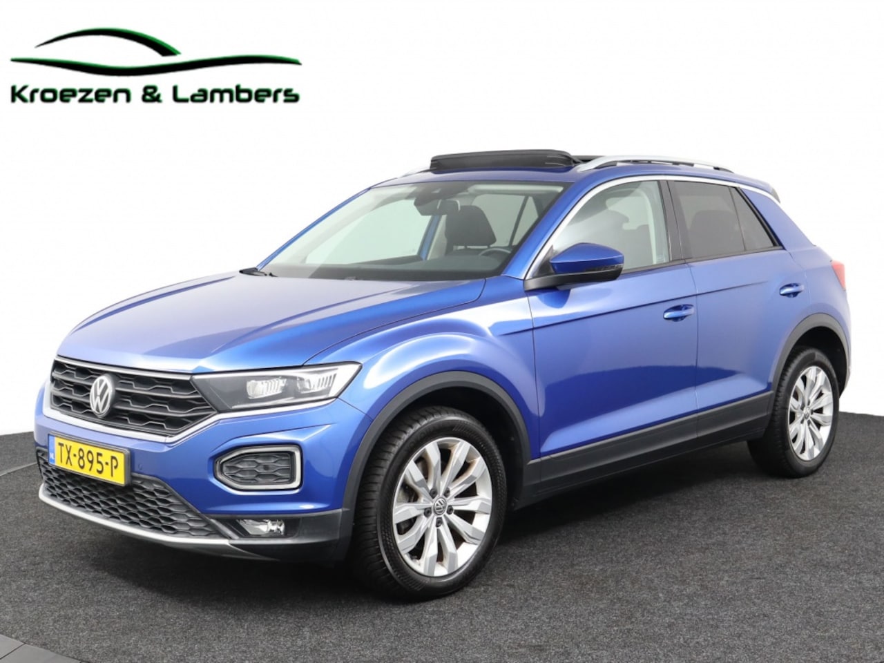 Volkswagen T-Roc - 1.0 TSI Style - Panoramadak - Eletrische kofferklep - AutoWereld.nl