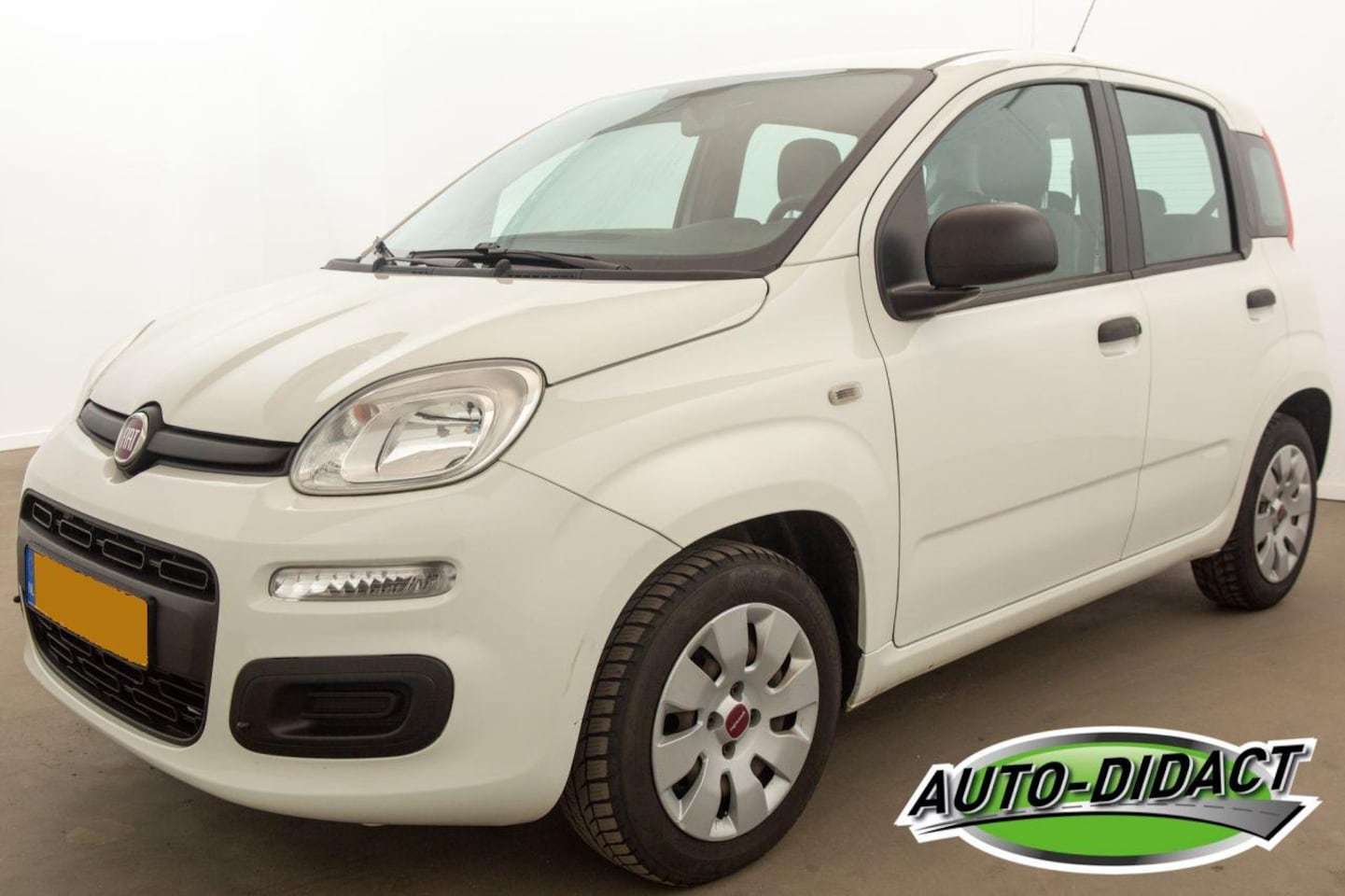 Fiat Panda - 0.9 TwinAir Airco Popstar - AutoWereld.nl