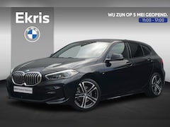 BMW 1-serie - 118i Executive M Sportpakket 18'' / Stuurwielrand verwarmd / HiFi System / Parking Pack