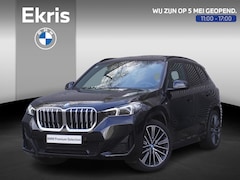 BMW X1 - xDrive25e M Sportpakket | Innovation Pack | Travel Pack | Glazen panoramadak | Comfort Acc