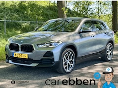 BMW X2 - xDrive25e High Executive | Leder | Sportstoelen | Navi | Connected | Head up | Stoelverwar