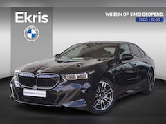 BMW i5 - eDrive40 | cruise control adaptief met Stop&Go | Glazen Panoramadak | Headup Display | Ico