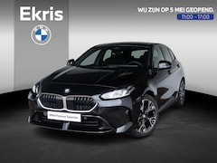 BMW 1-serie - 120 | M Sportpakket | Verwarmd Stuurwiel | Panoramadak | Achteruitrijcamera | Stoelverwarm