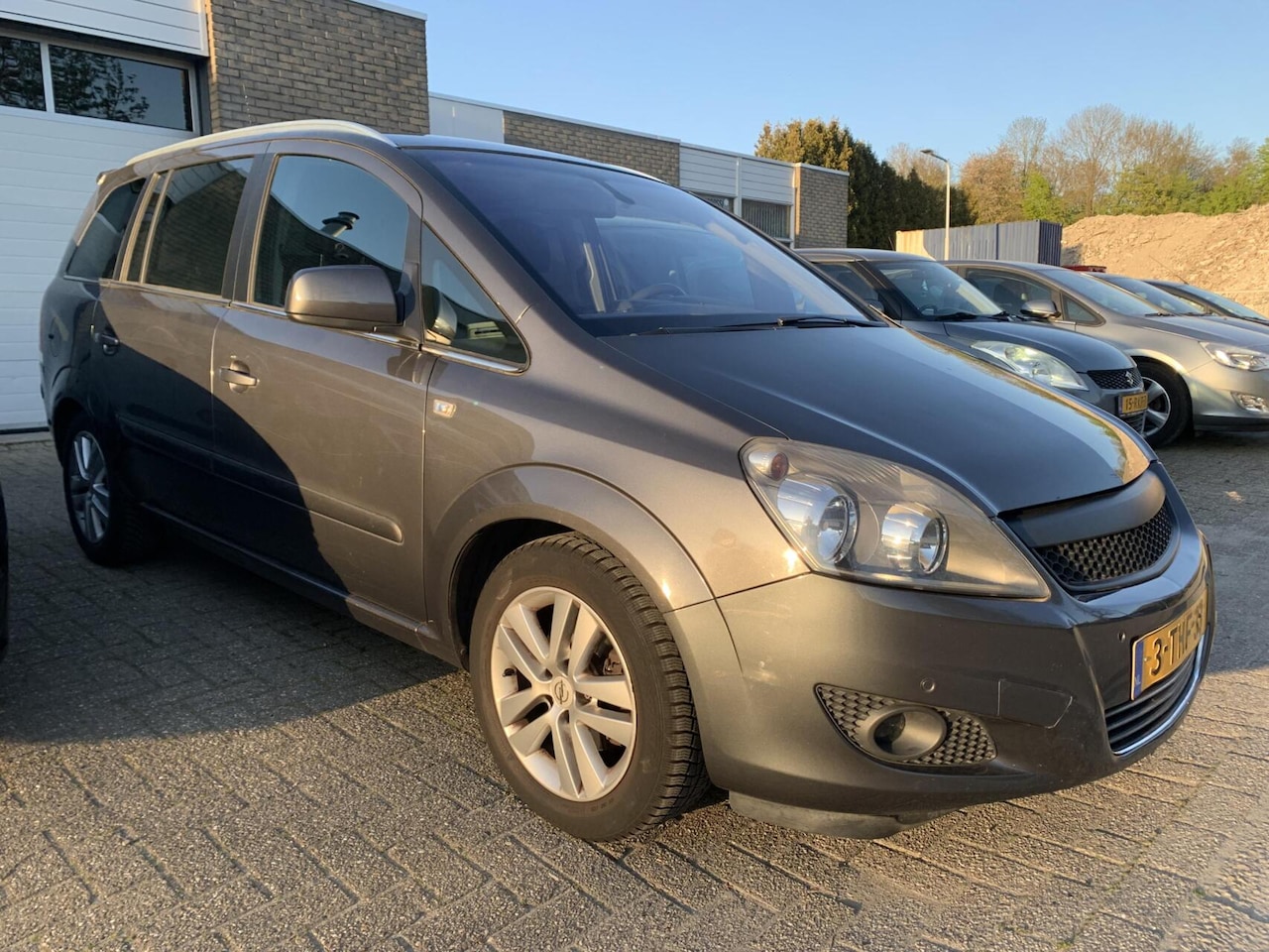 Opel Zafira - 1.8 Cosmo OPC-line 7P Airco Navi Trekhaak Cruise Control - AutoWereld.nl