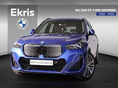 BMW iX1 - eDrive20 | M Sportpakket Pro | Panorama Dak | Stoelverwarming | Achteruitrijcamera | Lente