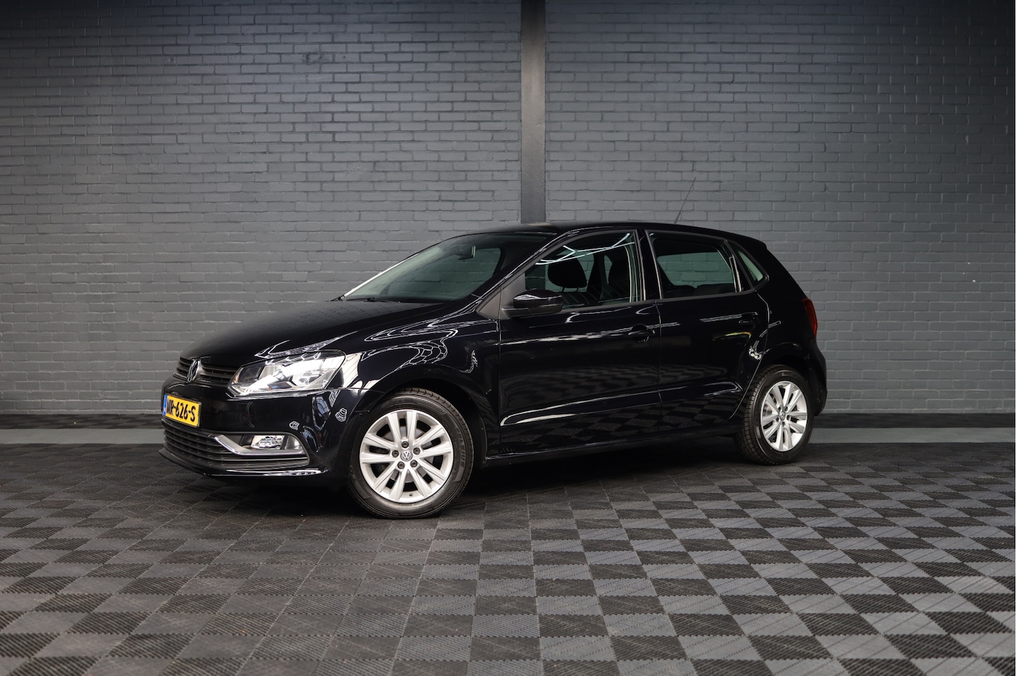 Volkswagen Polo - 1.2 TSI Comfortline Connected Series | TREKHAAK | LMV | ZEER ZUINIG | - AutoWereld.nl
