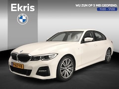 BMW 3-serie - Sedan 318i | M-Sportpakket | LED | Leder | Navigatie | Sportstoelen | Trekhaak | Stoelverw