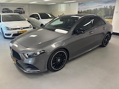 Mercedes-Benz A-klasse - 180 AMG35 Pakket Panorama 360 Camera Distronic Head up Keyless