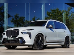 BMW X7 - 60 I X DRIVE 6 P / Individual / Sky Lounge / BTW