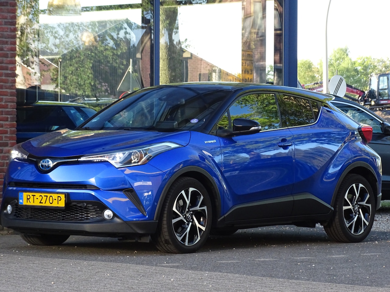 Toyota C-HR - 1.8 Hybrid First Edition TREKHAAK - AutoWereld.nl