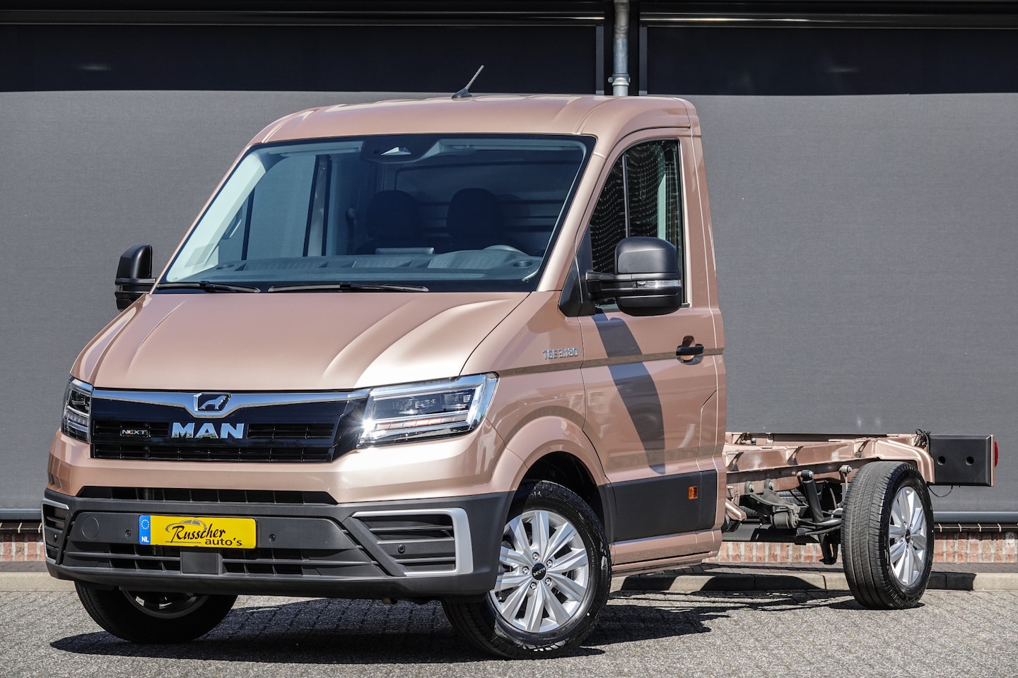 MAN TGE - 35 | 177Pk Aut. | 3.180 | L3 | Chassis-Cabine | Next Level Edition | Achteruitrijcamera | - AutoWereld.nl