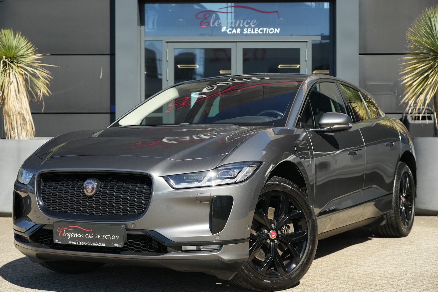 Jaguar I-PACE - EV400 Business Edition SE 90 kWh 400pk Panoramadak/Camera/Meridian - AutoWereld.nl