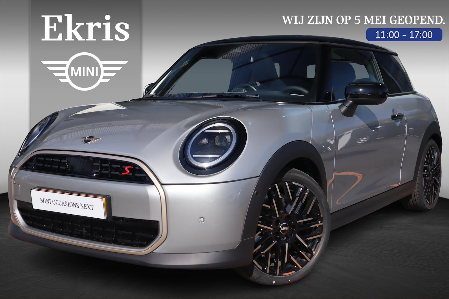 MINI Cooper S - 3-deurs | Favoured Trim + Pakket M / Panoramadak / MINI Head-Up Display / Lentevoordeel - AutoWereld.nl