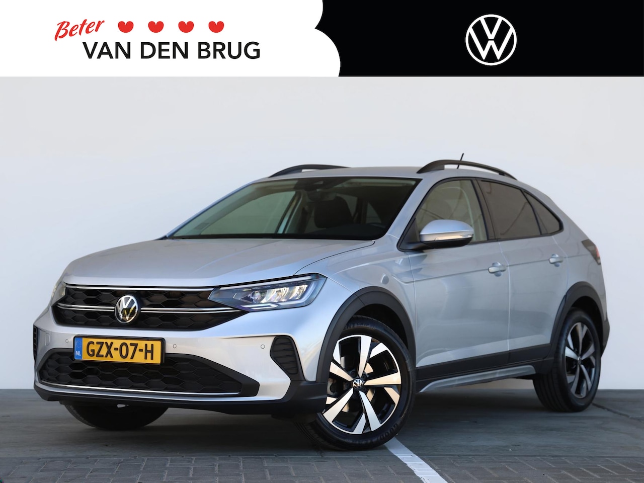 Volkswagen Taigo - 1.0 TSI Oranje Edition 115pk DSG | Navigatie | Climatronic | Stoelverwarming | Camera - AutoWereld.nl
