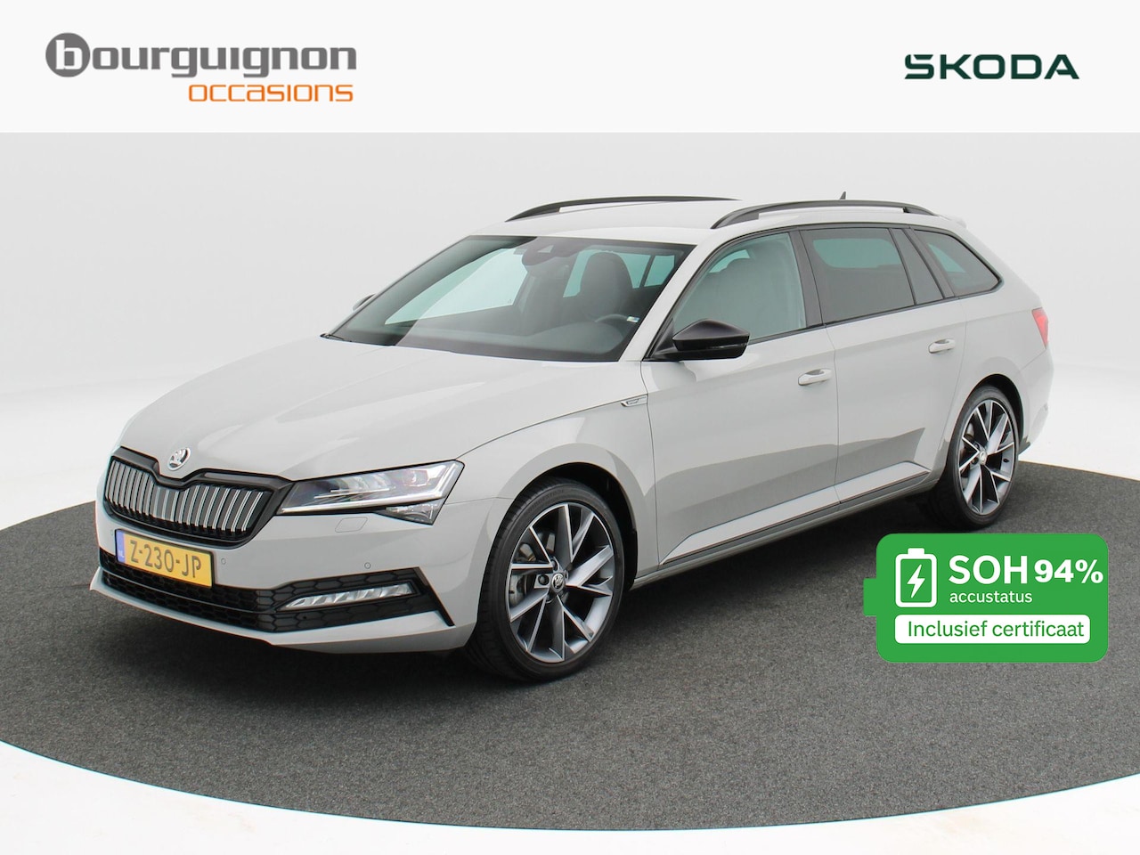 Skoda Superb Combi - 1.4 TSI iV Sportline Business | Trekhaak | Camera | Stoel/Stuur Verwarming | Carplay | Nav - AutoWereld.nl
